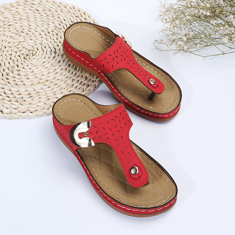 2025 Summer New Women's Metal Decor Feature Pattern Wedge Flip-Flops